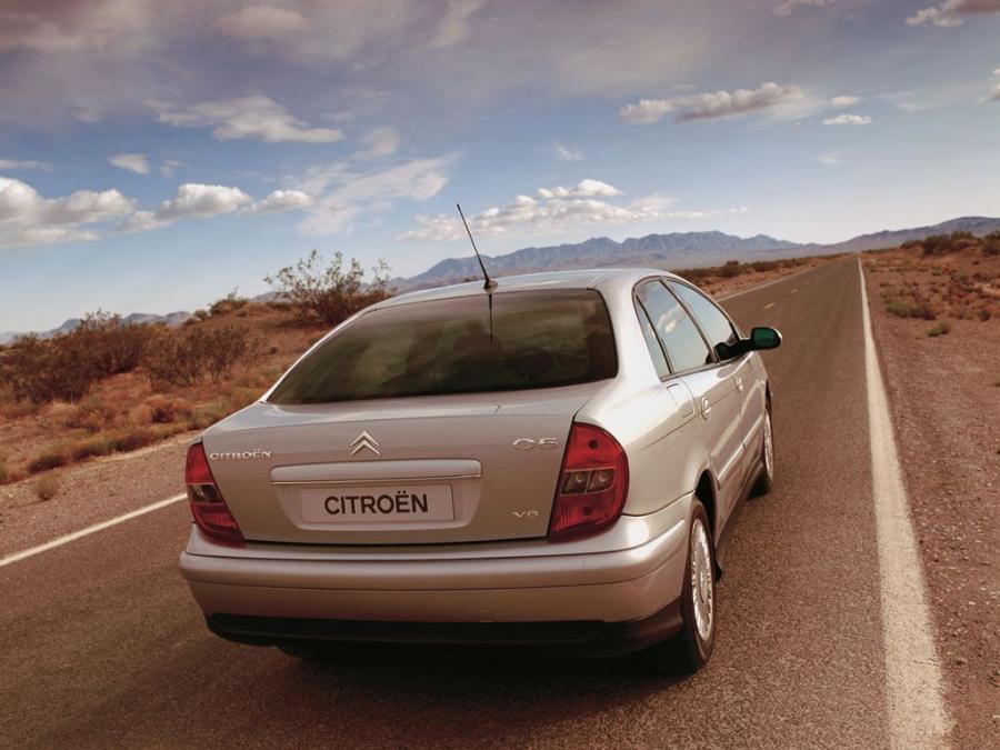  Citroen C5 V6 2001 года  (фото 11 из 15)
